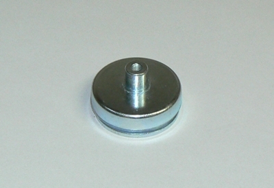 Magnet UM867 - 40x8xM6 vnitřní F