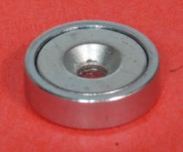 Magnet UM001 - 16x6,6/3,5x4,5